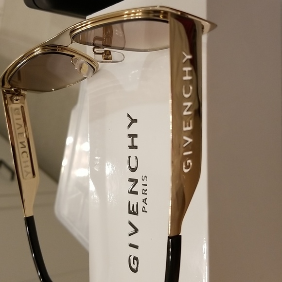 Sunglasses - Picture 3 of 6